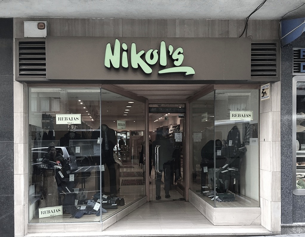 NIKOLS 6